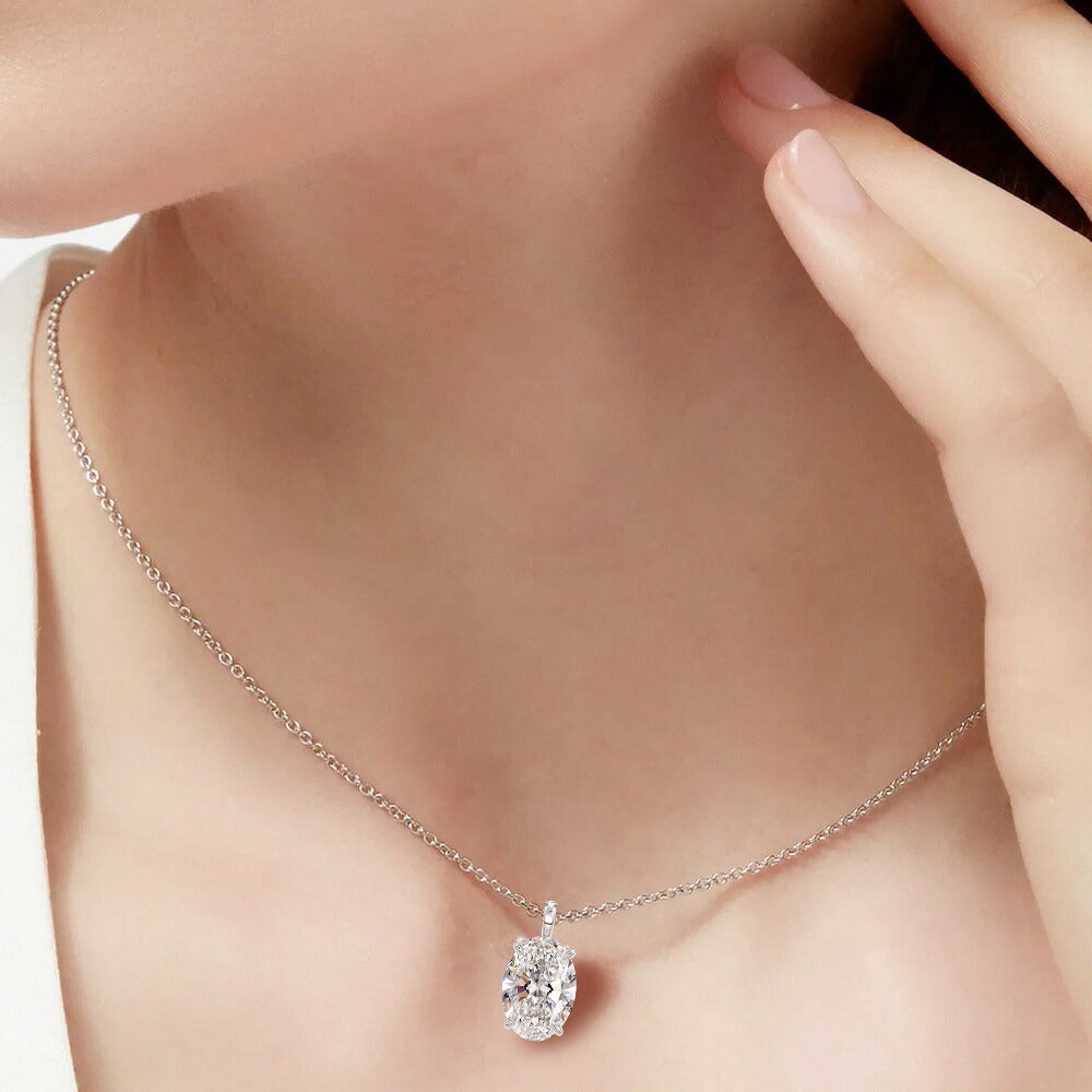 プラチナ 3ct オーバルネックレスの着用例