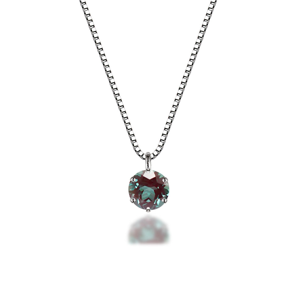 0.5ct ラボグロウンアレキサンドライト プラチナネックレス 白背景