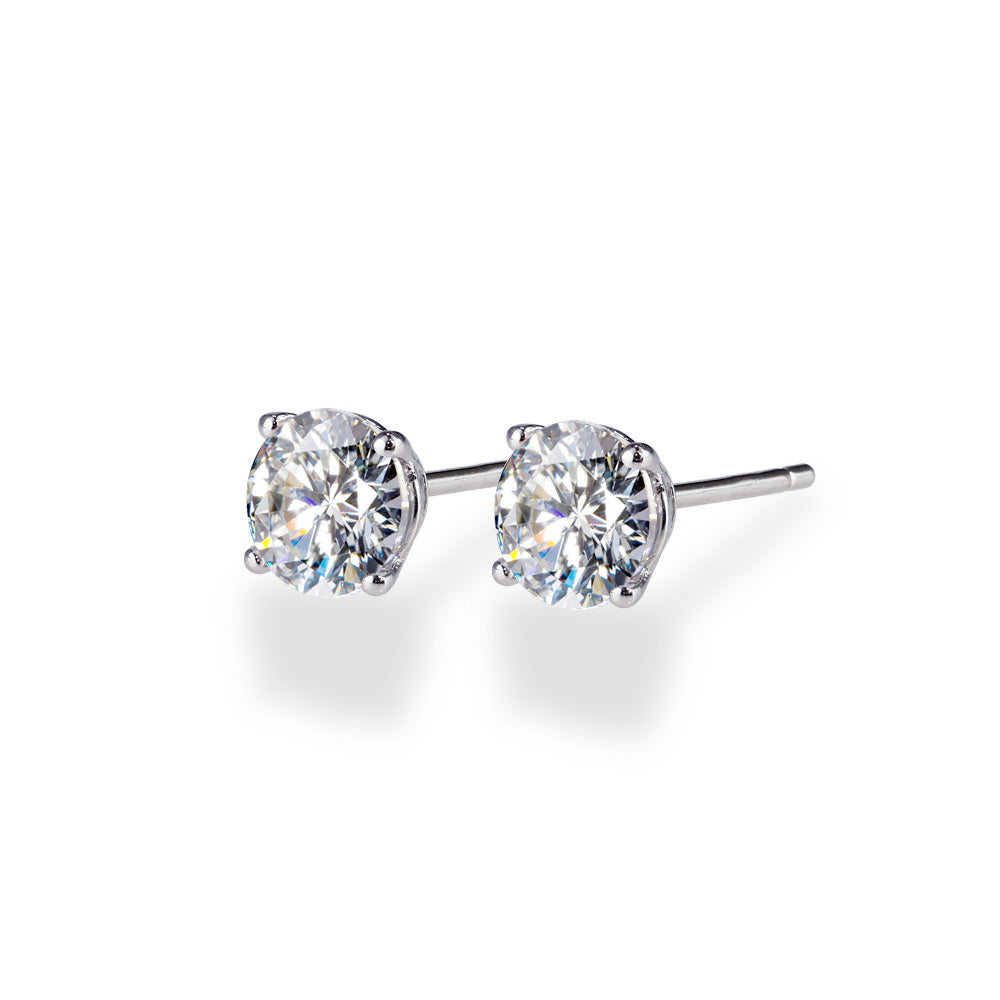 SV925 4本爪 CZスタッドピアス|片耳ダイヤ換算0.3ct・0.5ct・1ct相当 白背景商品写真