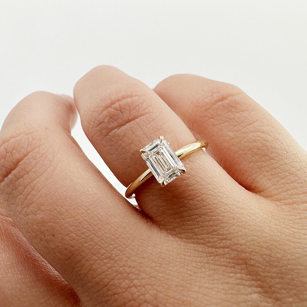 1ct エメラルドカット ラボグロウンダイヤモンド ソリティアリング