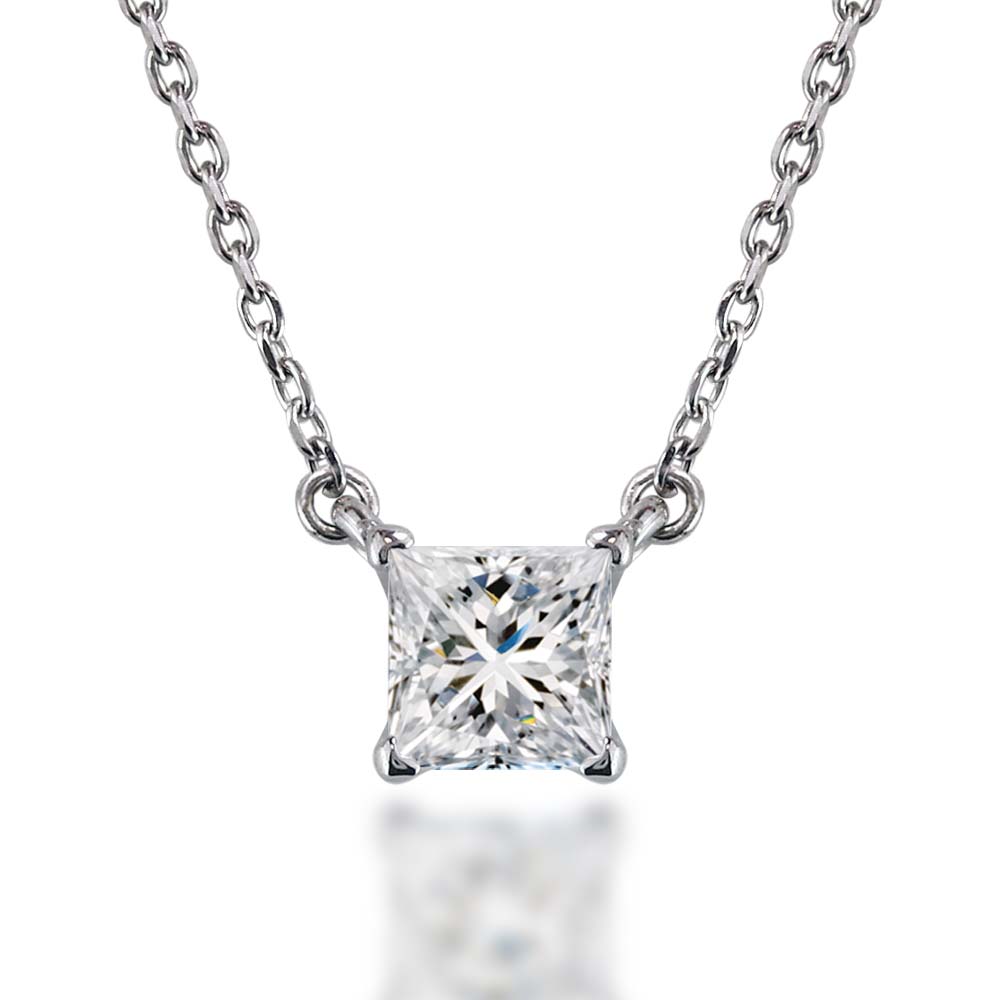 Pt900 モアサナイト プリンセスカット ネックレス｜0.3ct・0.5ct・1ct 白背景の商品画像