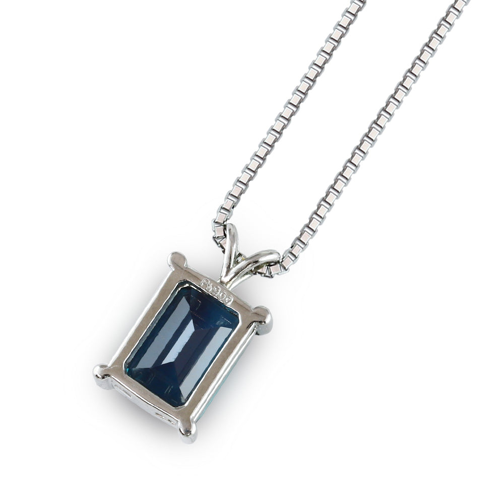 NOP011AX 1.256ct エメラルドカット ラボグロウンアレキサンドライト ネックレス 裏側のディテールとPt900刻印