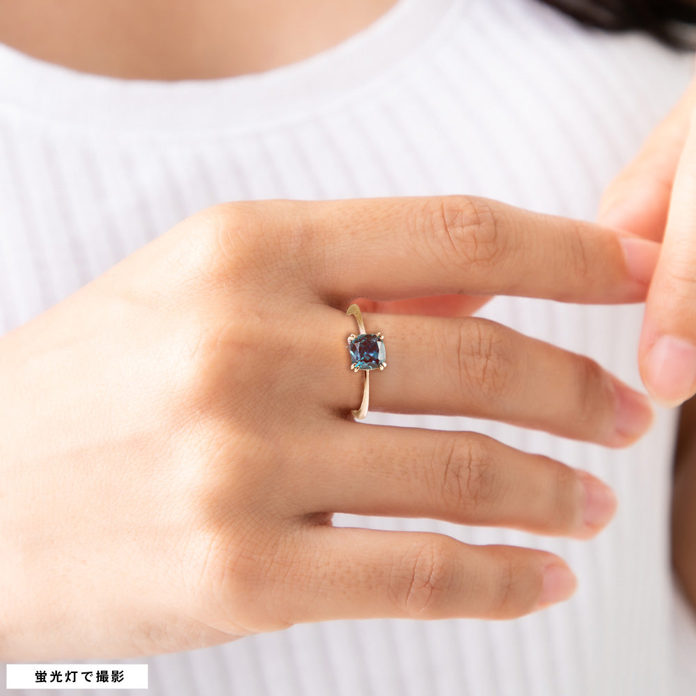 約1.2ct ラボグロウン・アレキサンドライト クッションカット リング Pt900／K18YG