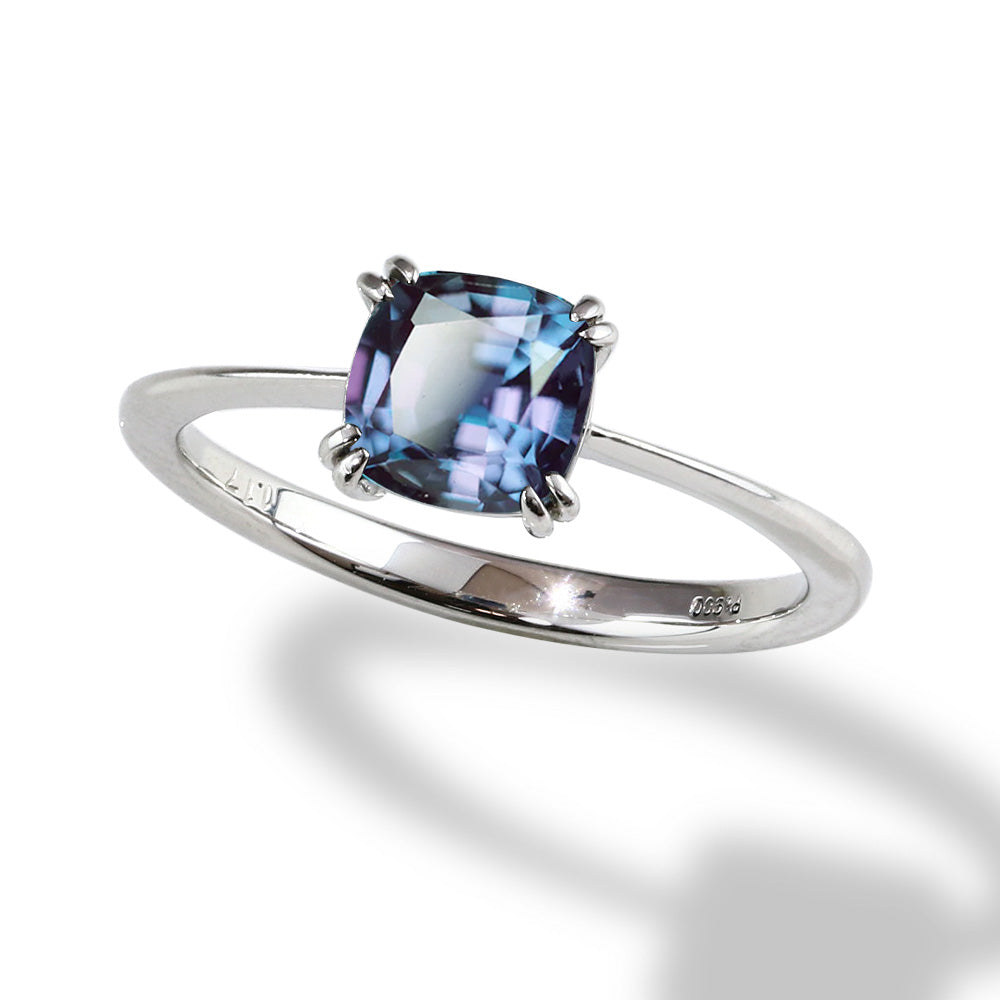約1.2ct ラボグロウン・アレキサンドライト クッションカット リング Pt900／K18YG